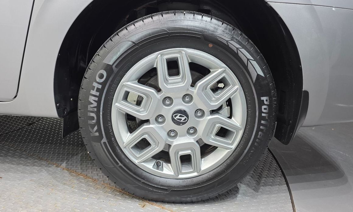 Hyundai Staria 2025