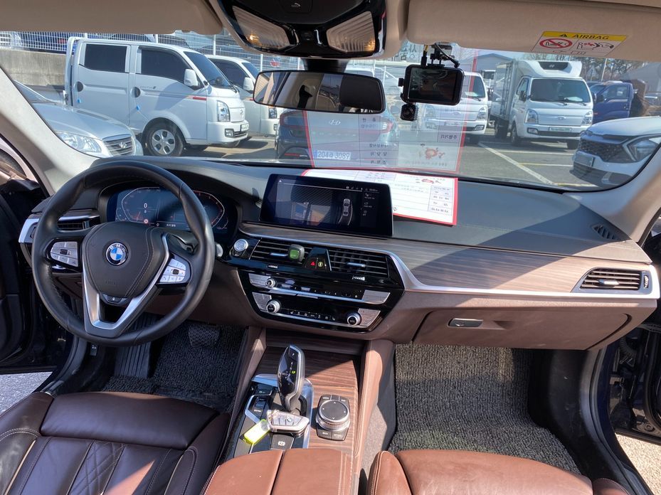 BMW 5-Series 2020