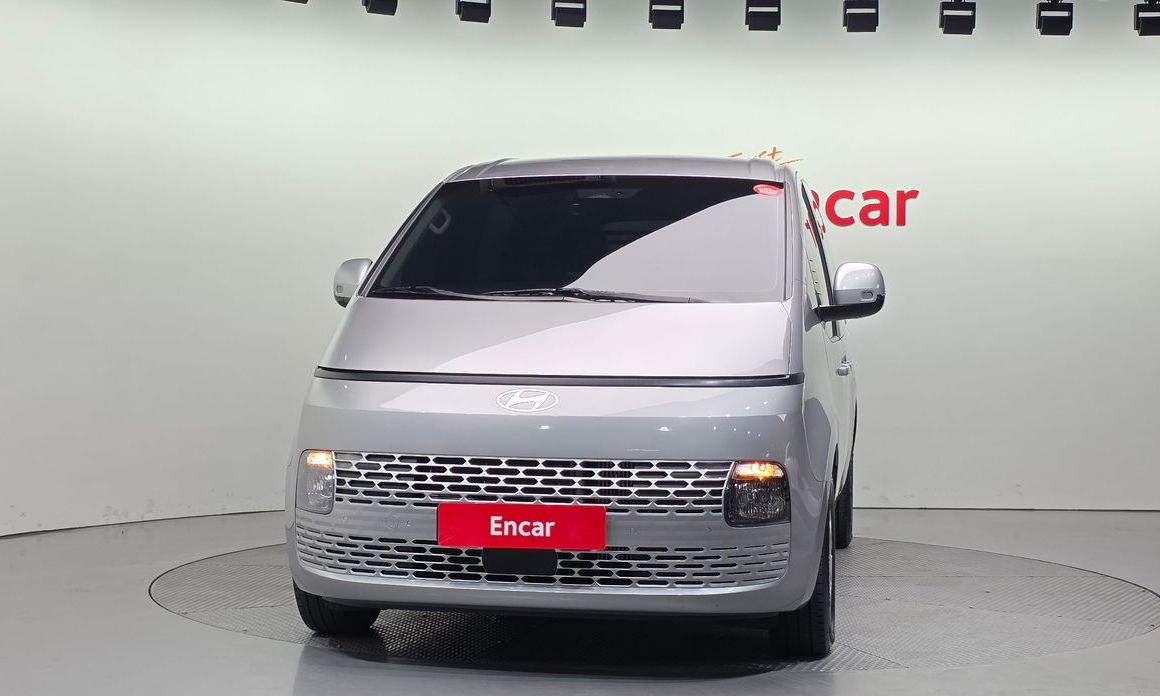 Hyundai Staria 2025