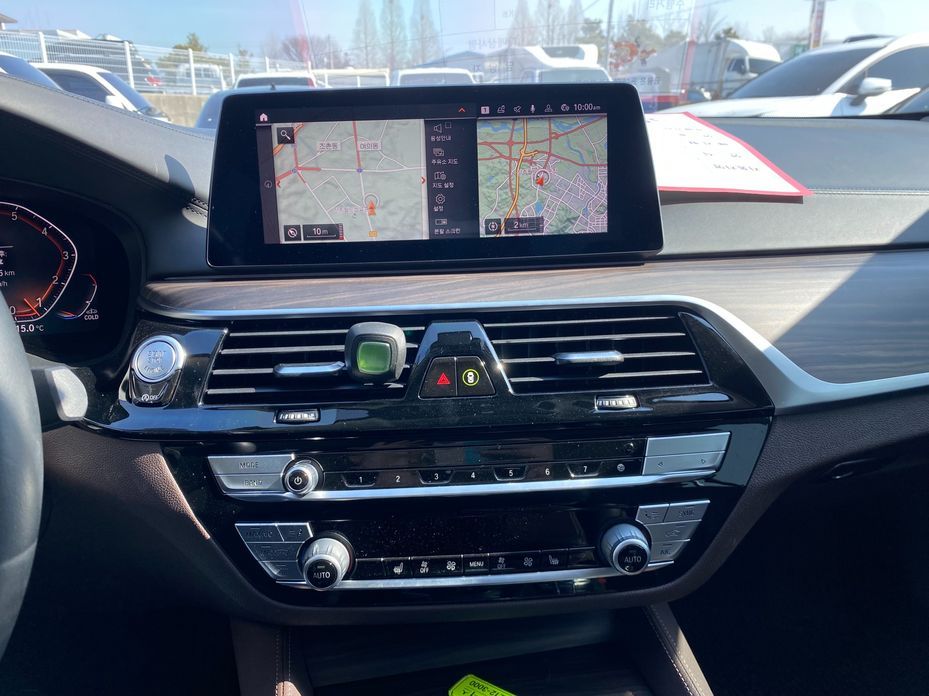 BMW 5-Series 2020