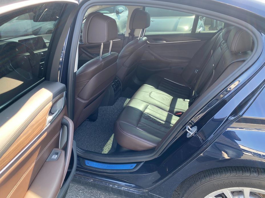 BMW 5-Series 2020