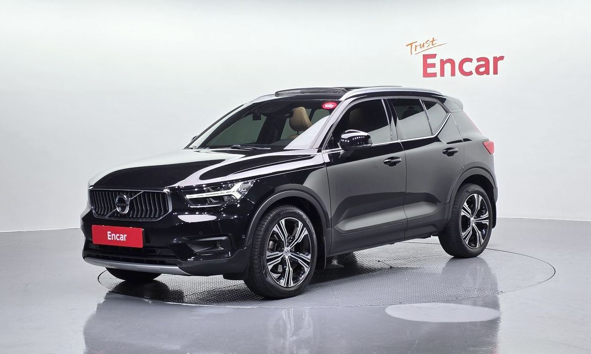 Volvo XC40 2021