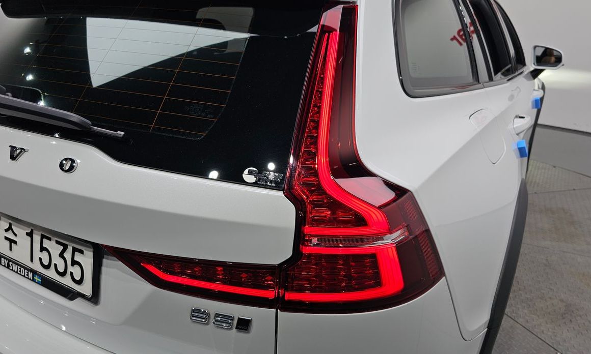 Volvo V60 2021