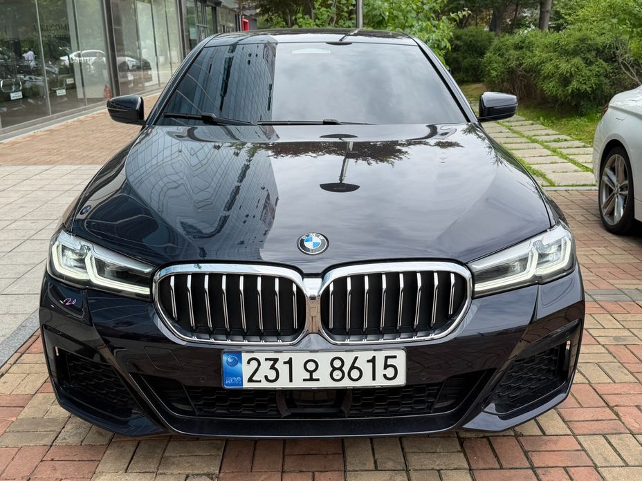 BMW 5-Series 2022
