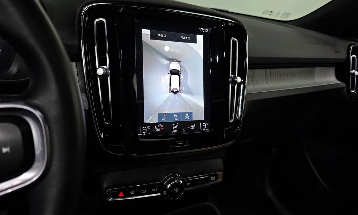 Volvo XC40 2021
