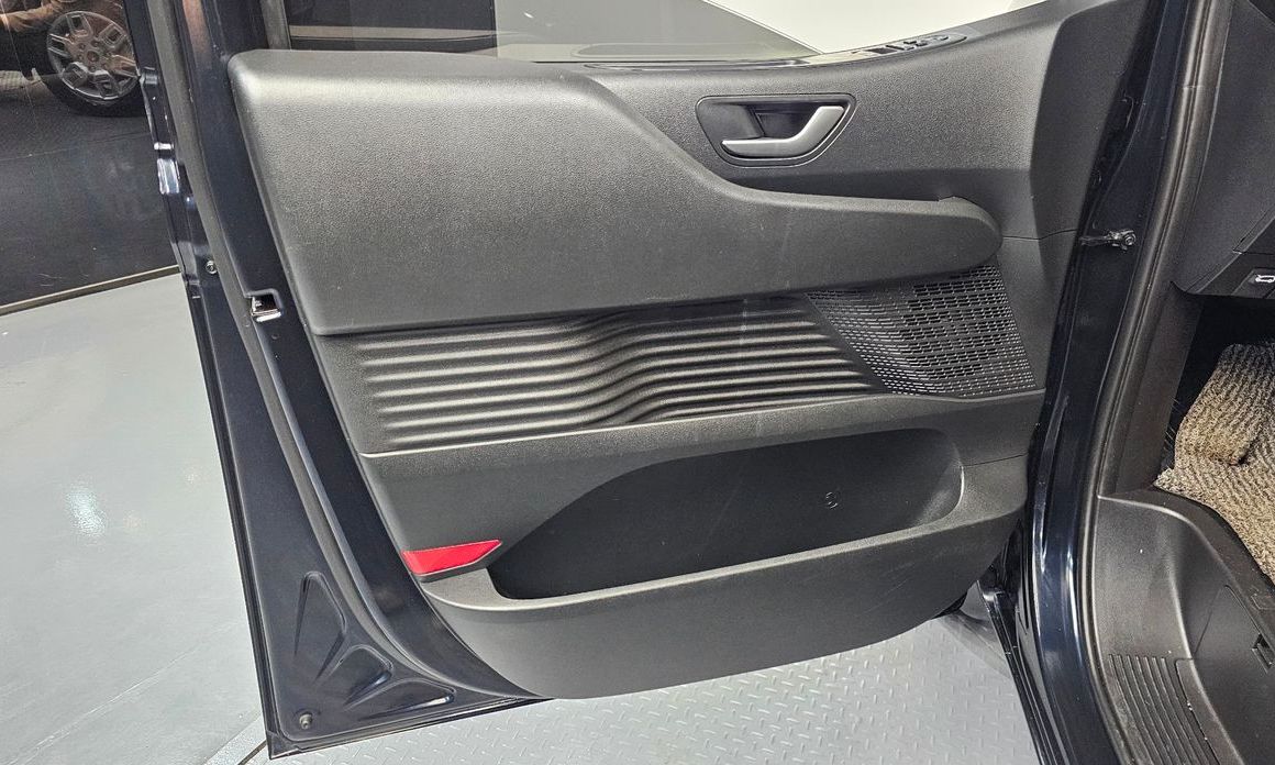 Hyundai Staria 2025
