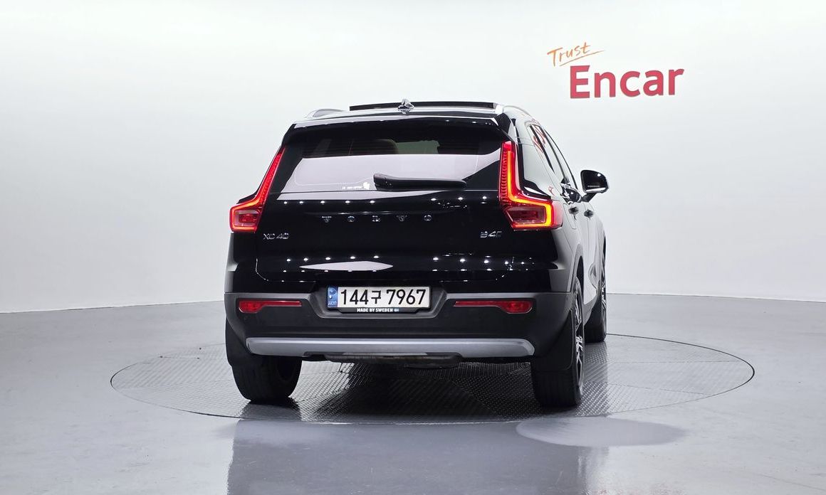 Volvo XC40 2021
