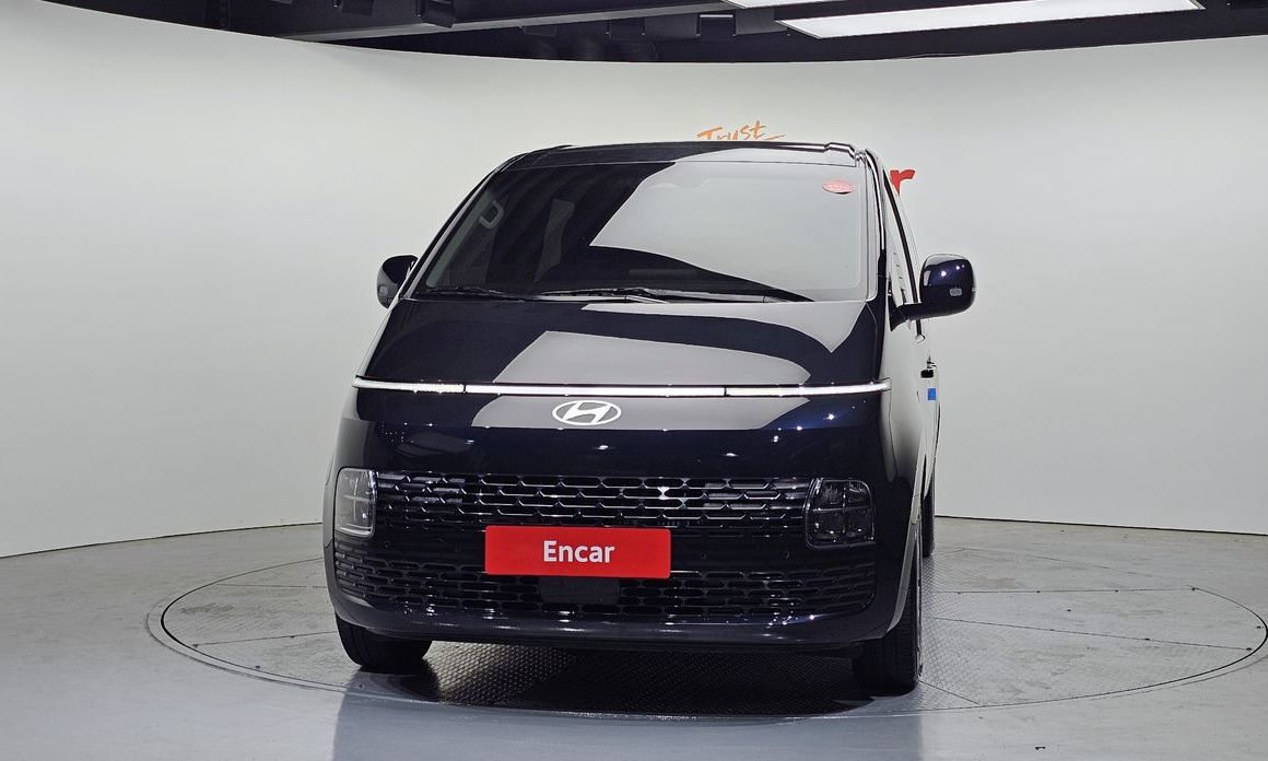 Hyundai Staria 2025