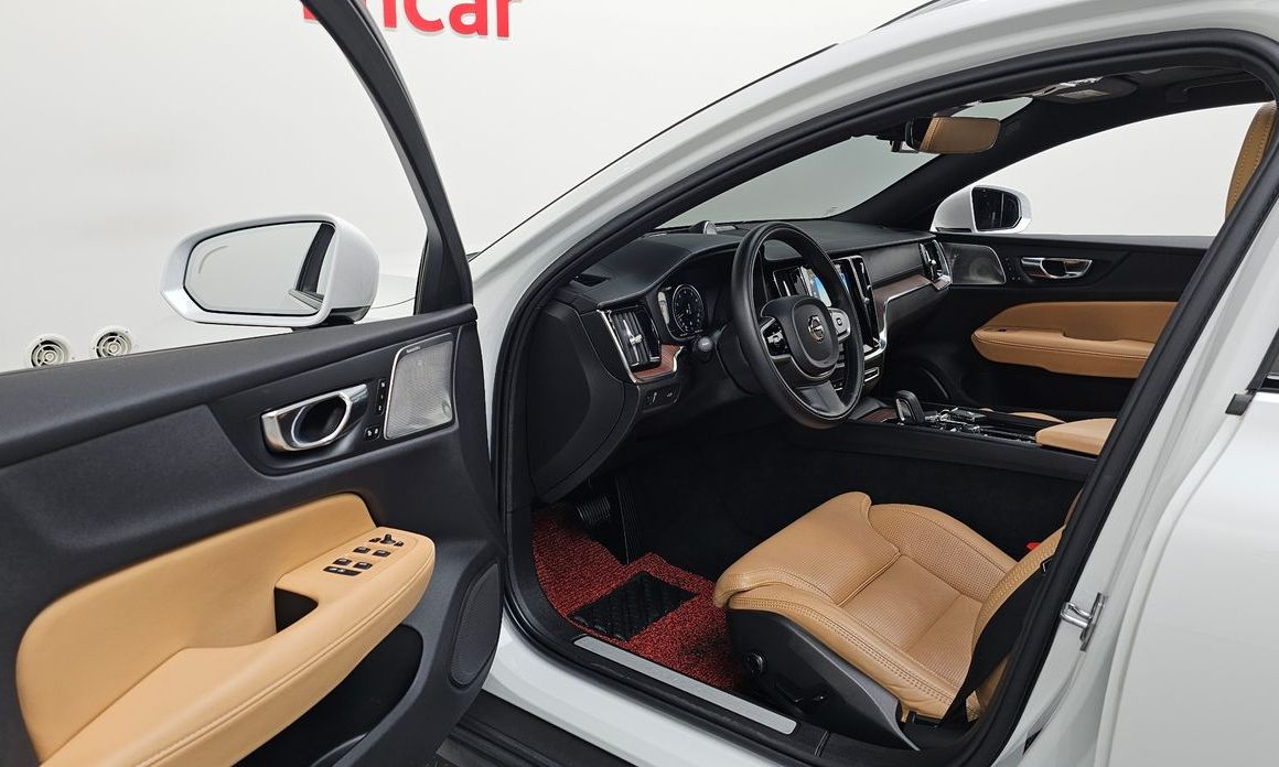 Volvo V60 2021