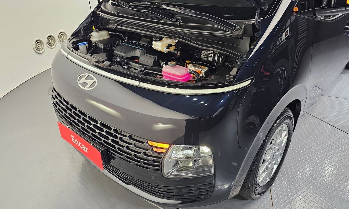 Hyundai Staria 2025
