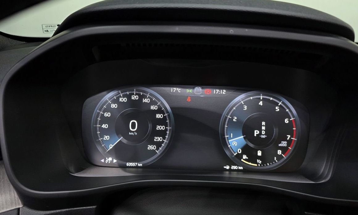 Volvo XC40 2021