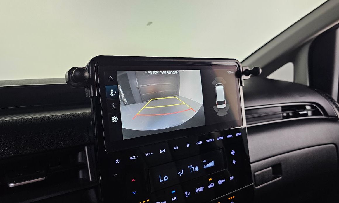Hyundai Staria 2025