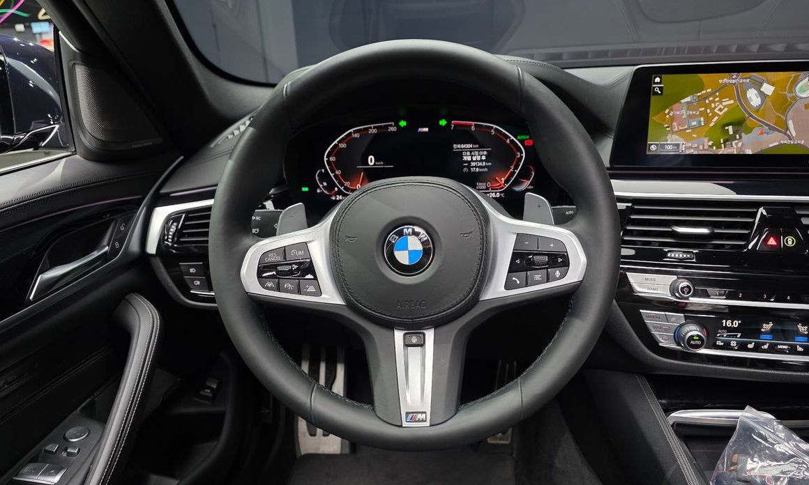 BMW 5-Series 2020