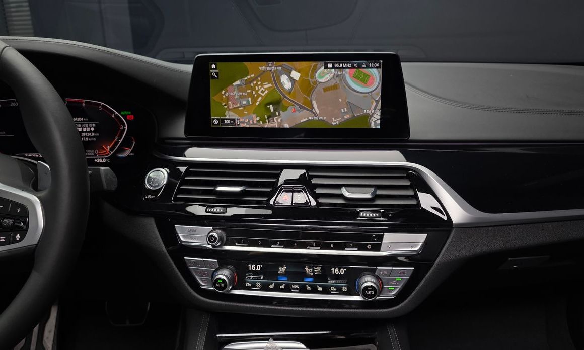 BMW 5-Series 2020