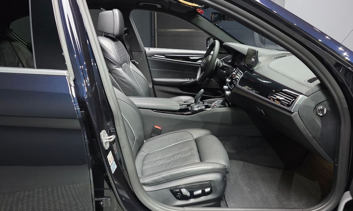 BMW 5-Series 2020