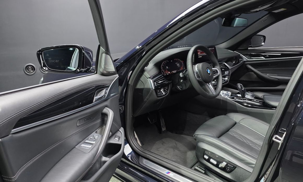 BMW 5-Series 2020
