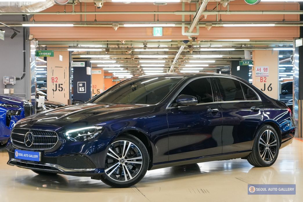 Mercedes-Benz E-Class 2022