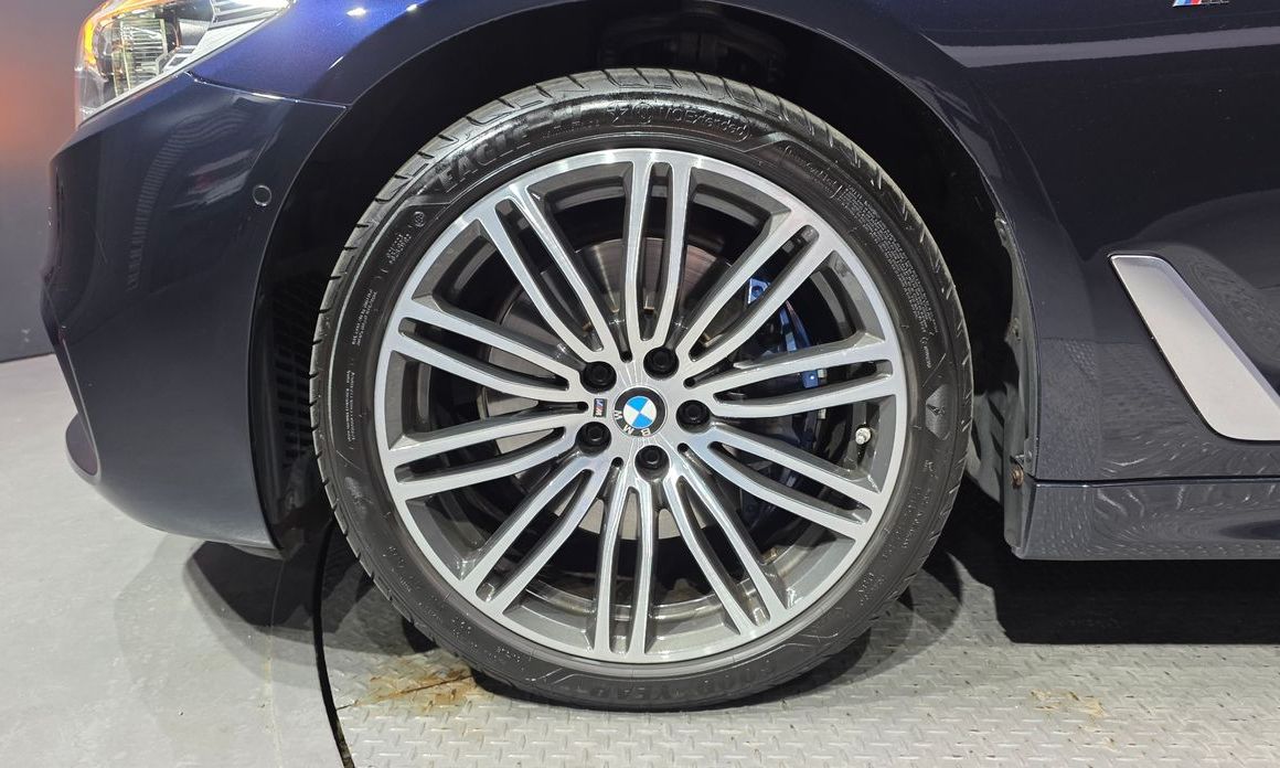 BMW 5-Series 2020