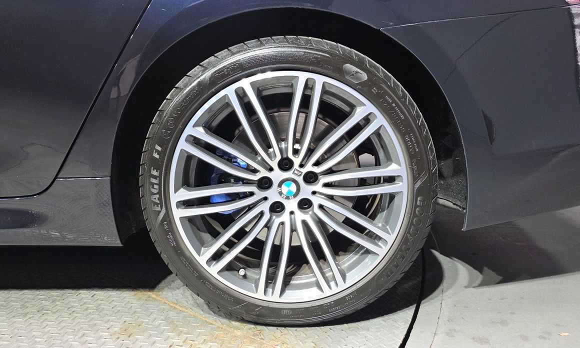 BMW 5-Series 2020