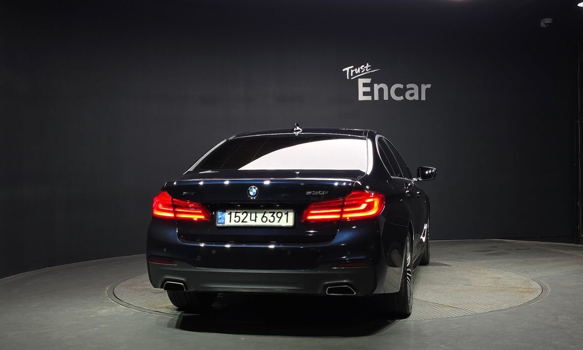 BMW 5-Series 2020