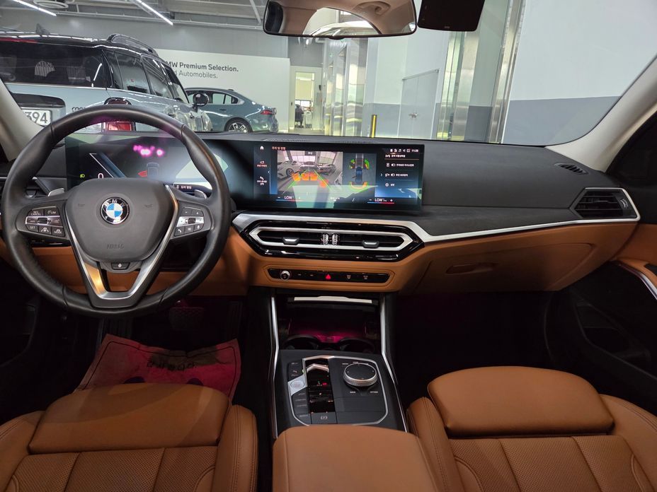 BMW 3-Series 2023