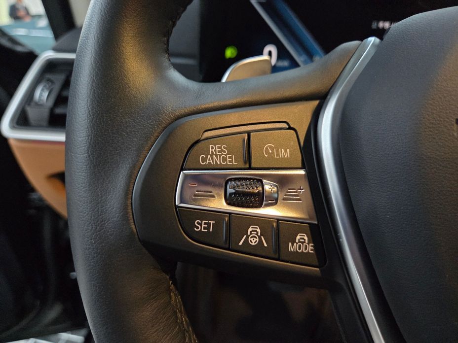 BMW 3-Series 2023