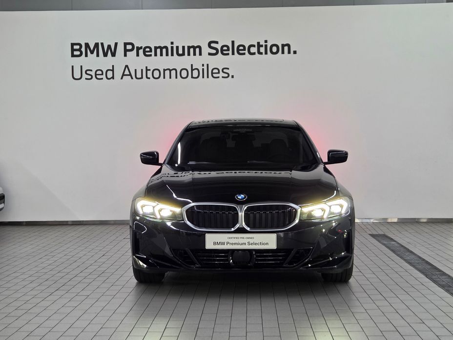 BMW 3-Series 2023