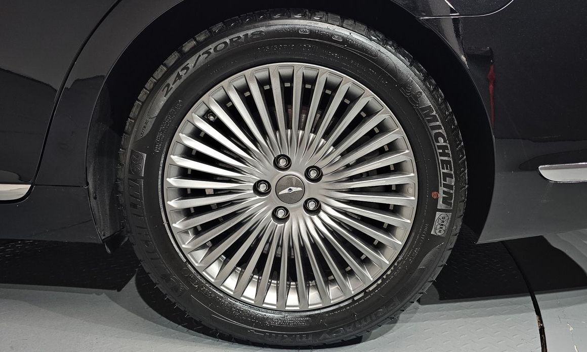 Genesis G90 2020