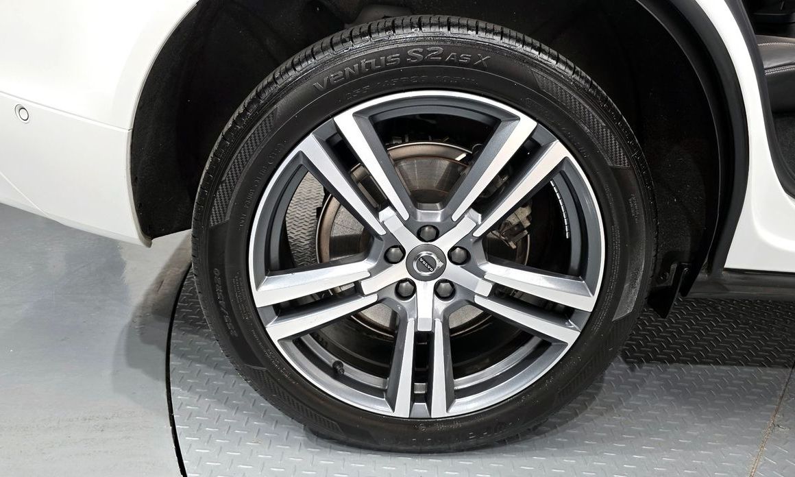 Volvo XC60 2021