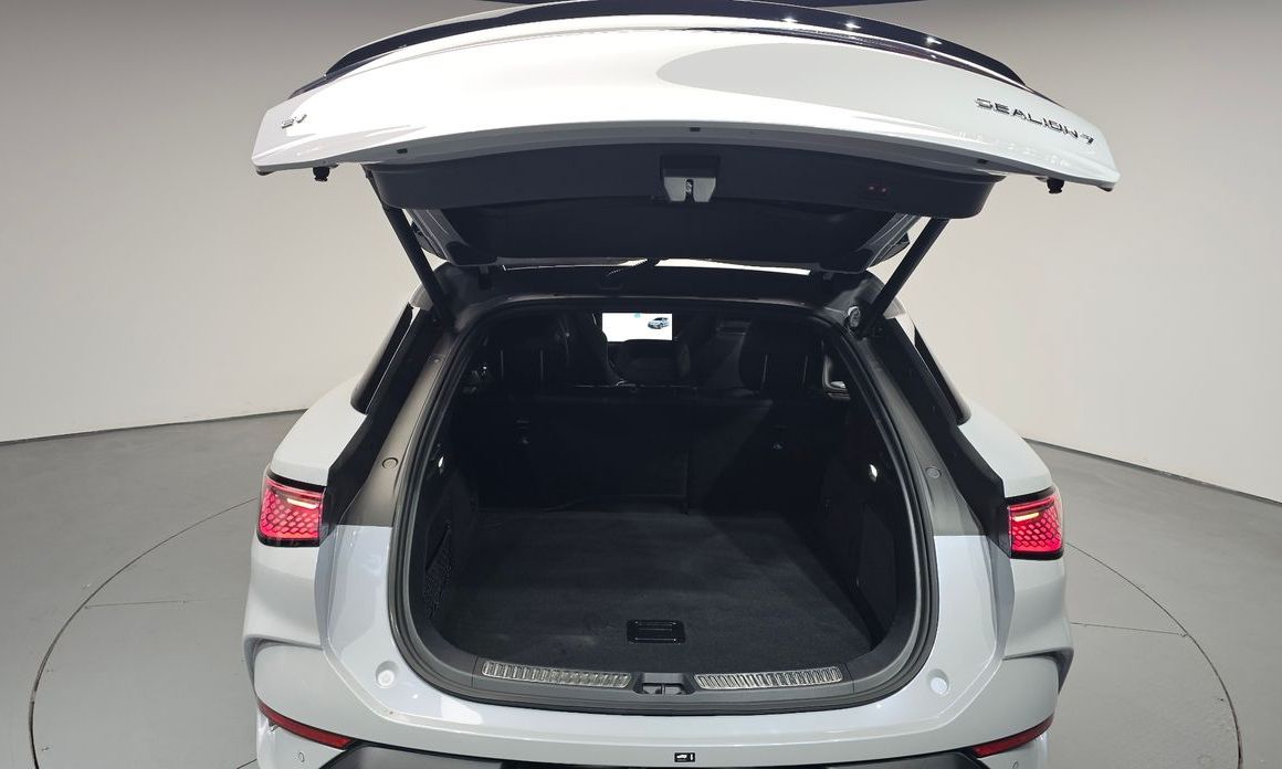 BYD Sealion 7  2026