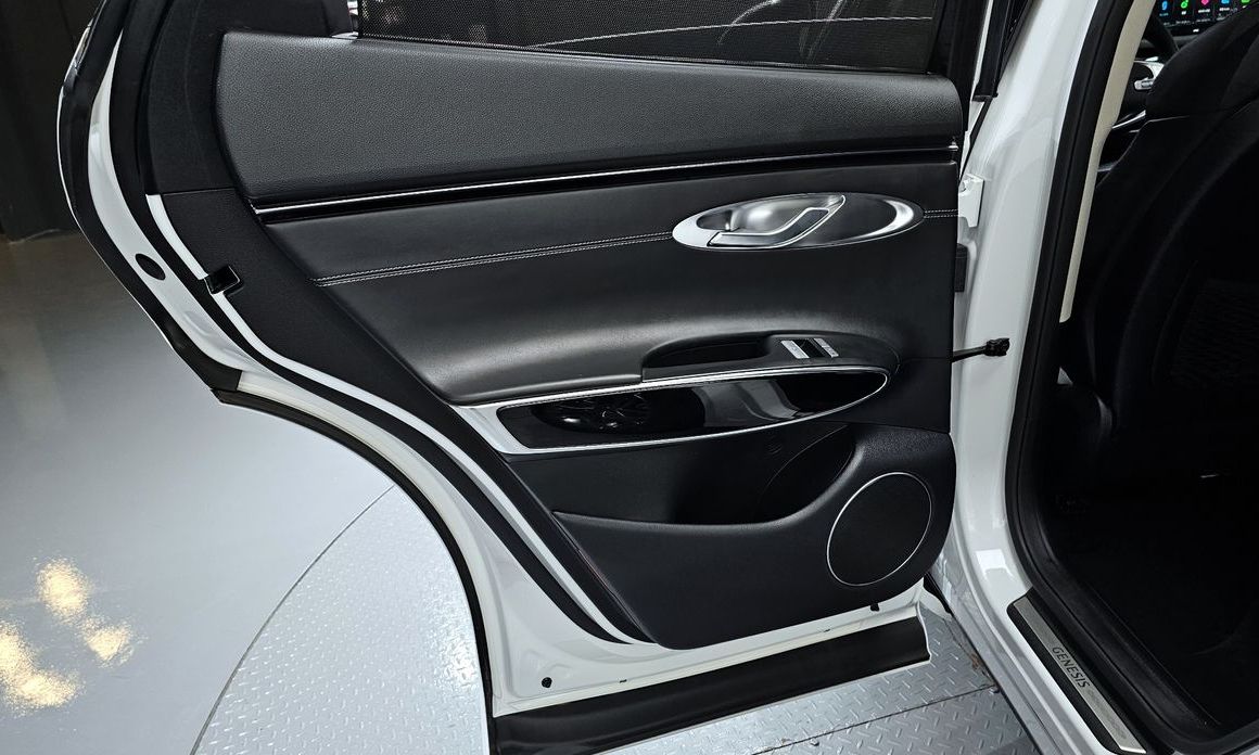Genesis GV70 2023