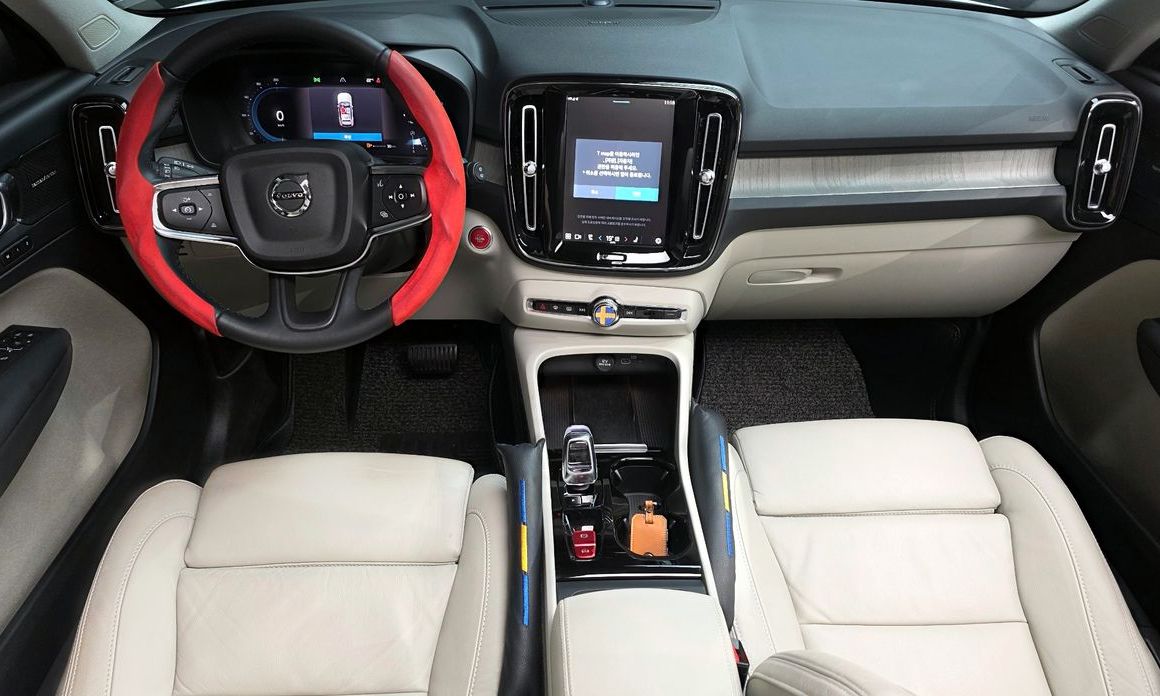 Volvo XC40 2023