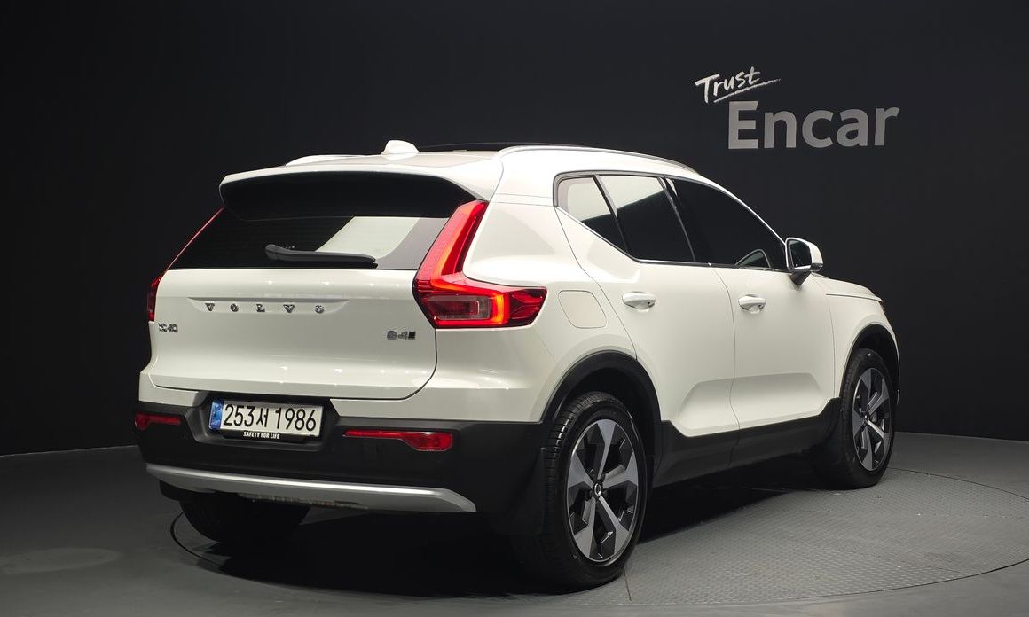 Volvo XC40 2023
