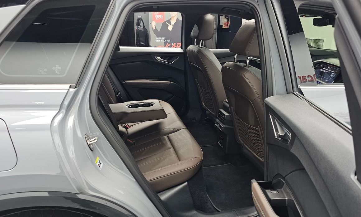 Audi Q4 e-tron 2023