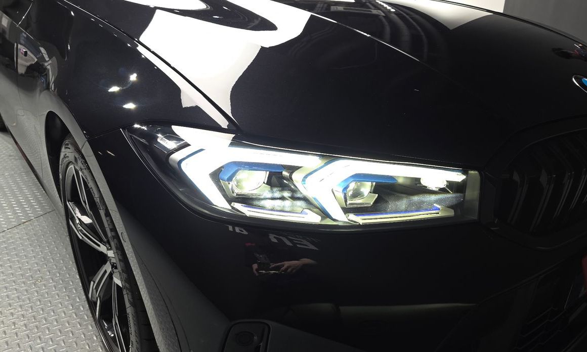 BMW 3-Series 2023