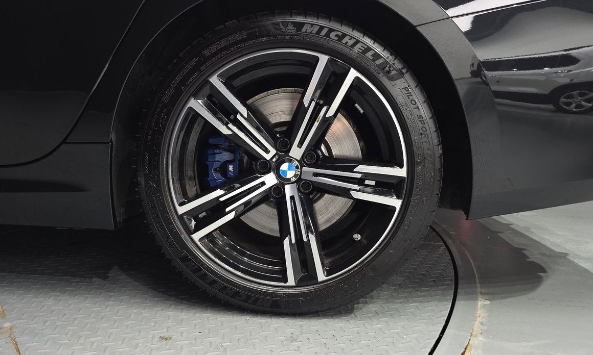 BMW 3-Series 2023