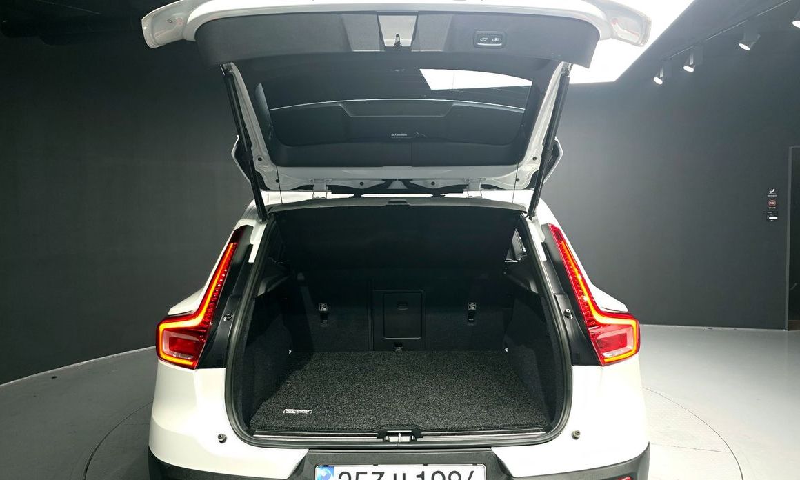 Volvo XC40 2023