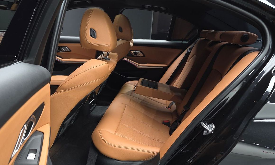 BMW 3-Series 2023