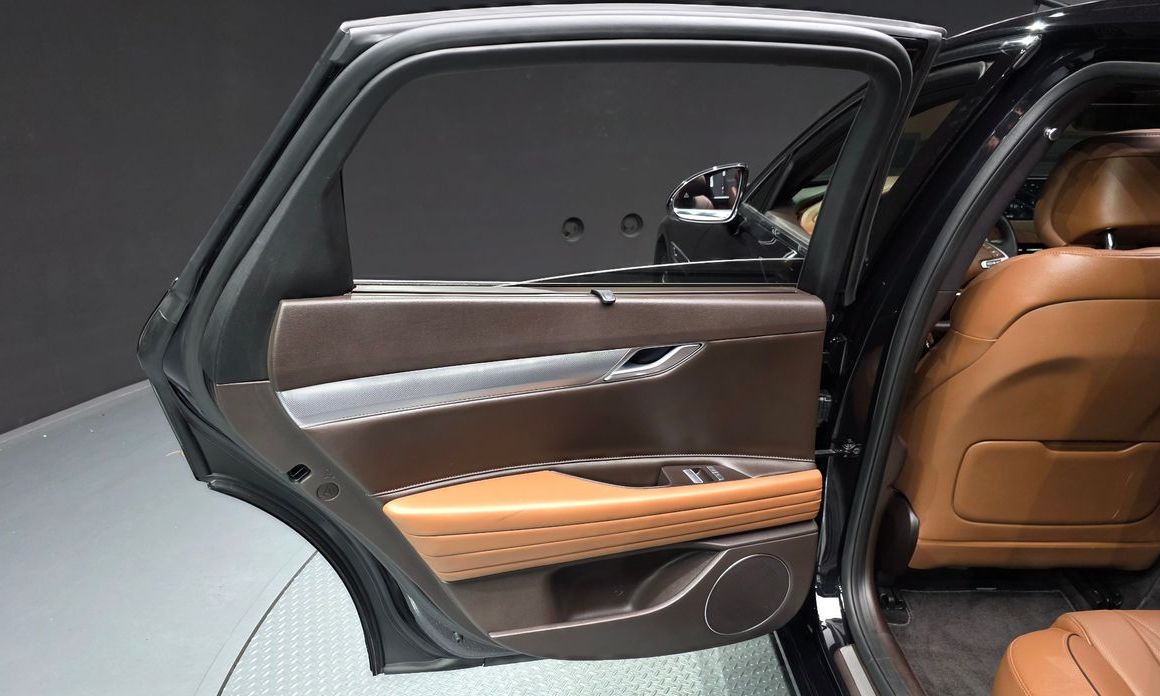 Genesis G80 2023