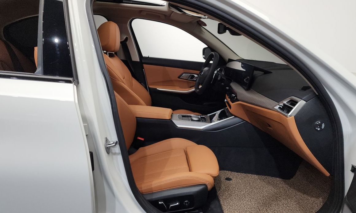 BMW 3-Series 2025
