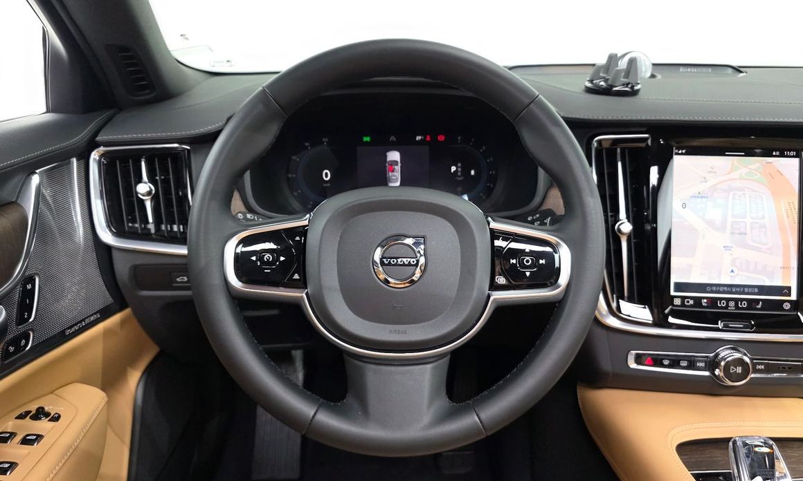 Volvo S90 2023