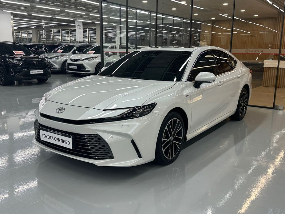 Toyota Camry 2025