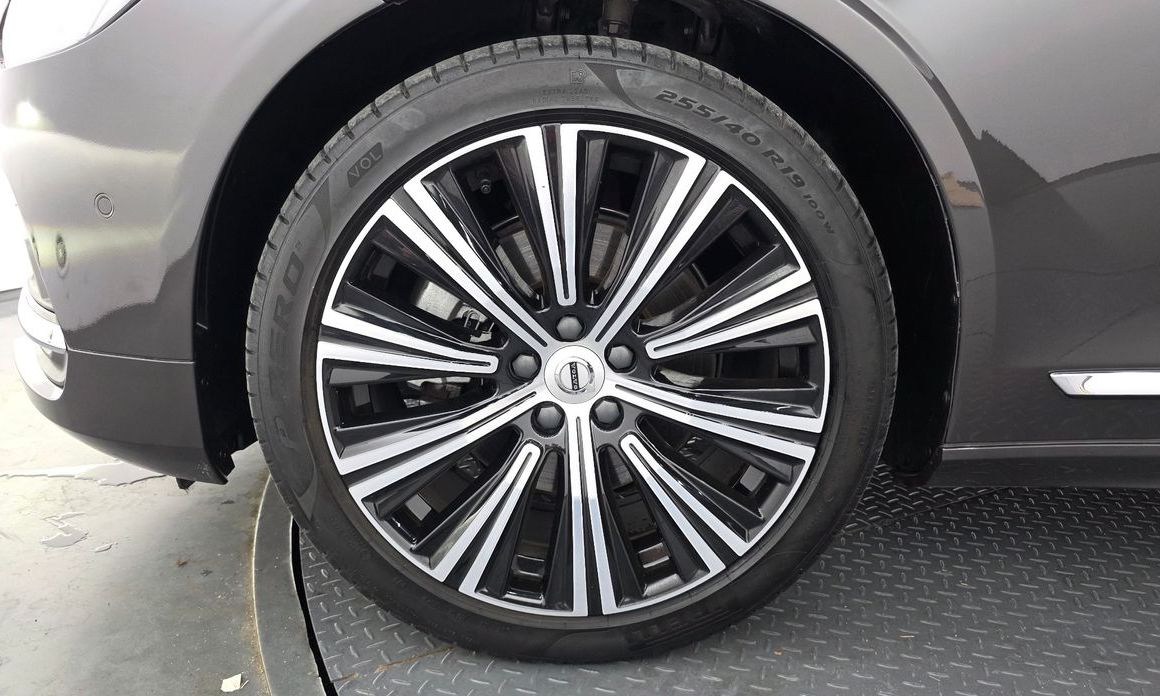 Volvo S90 2023