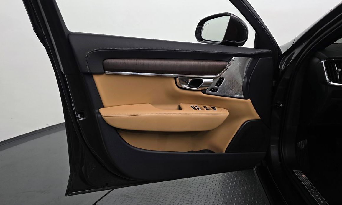 Volvo S90 2023