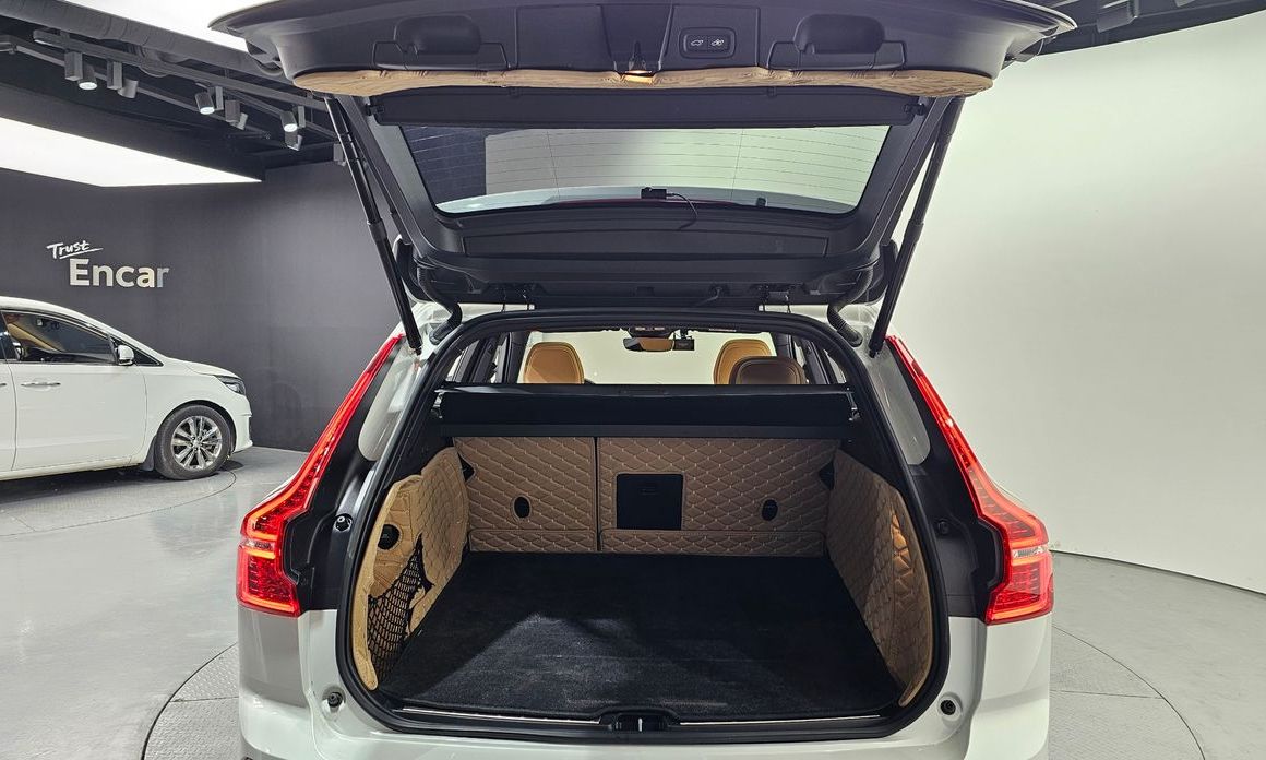 Volvo XC60 2023