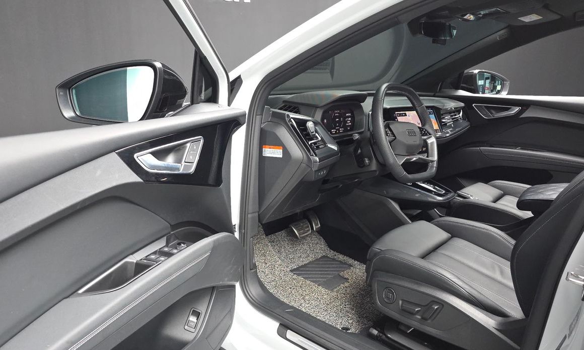 Audi Q4 e-tron 2023