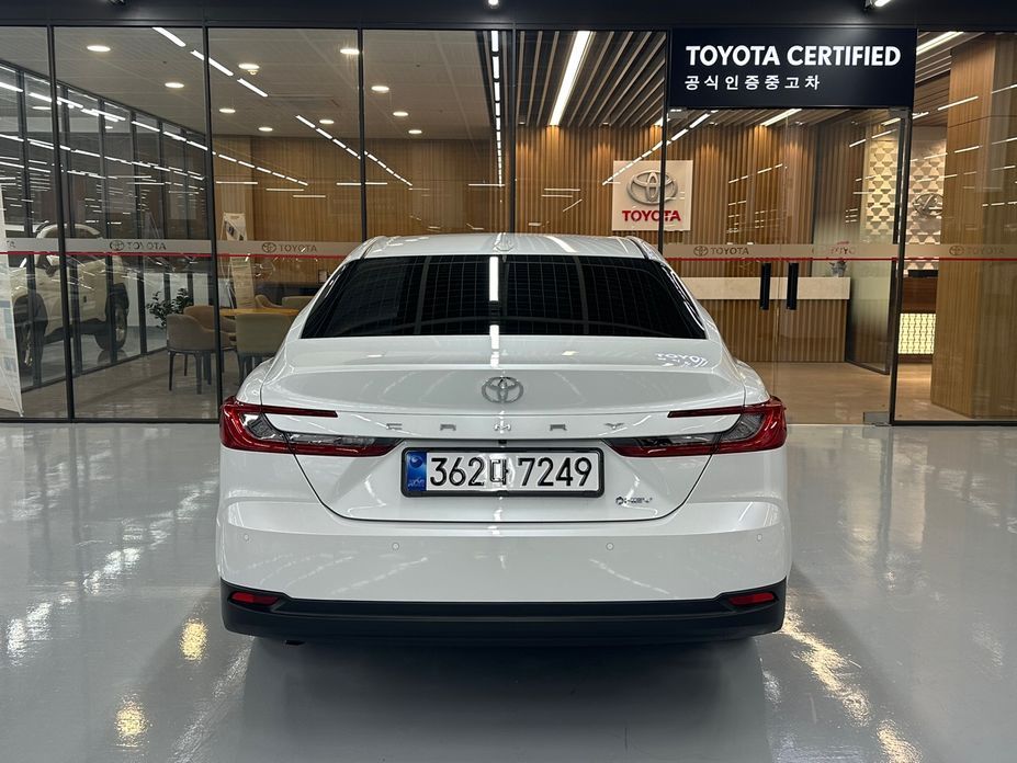 Toyota Camry 2025