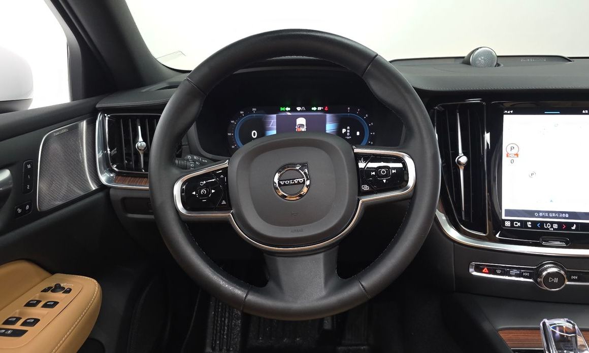 Volvo V60 2023