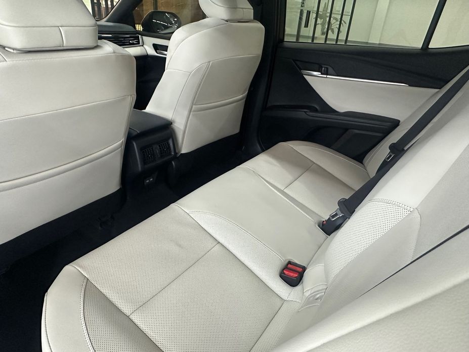 Toyota Camry 2025