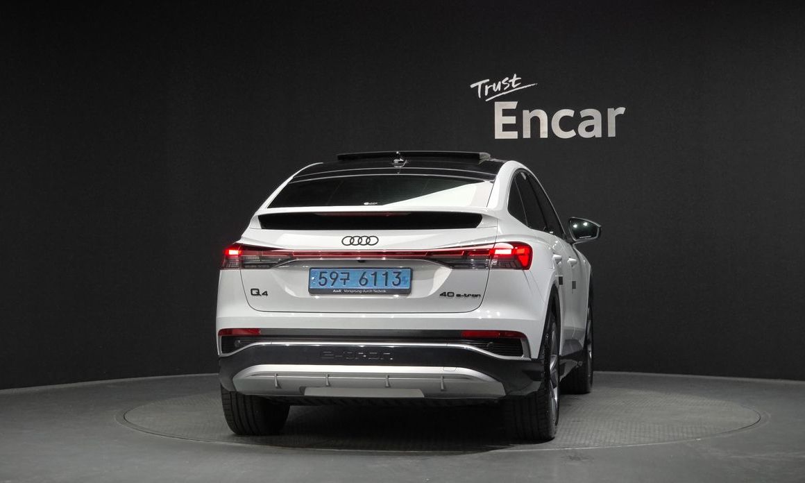 Audi Q4 e-tron 2023